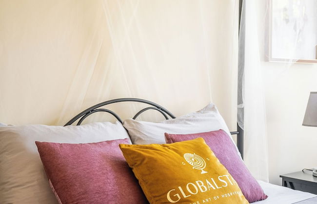 Cozy Houses in Downtown Toronto by GLOBALSTAY - Photo 21