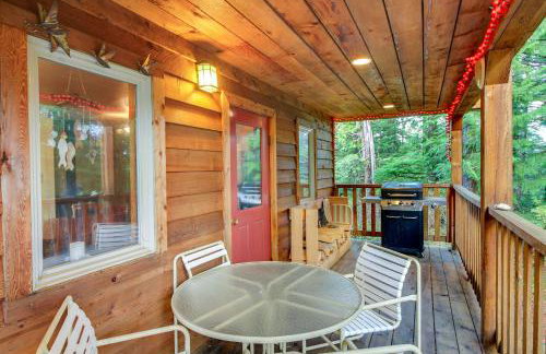Forested Coffman Cove Cabin with Wood-Burning Stove! - Foto 10