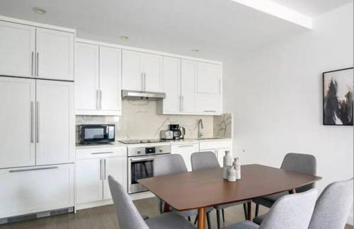 3BR Furnished Loft in Midtown West - Foto 10