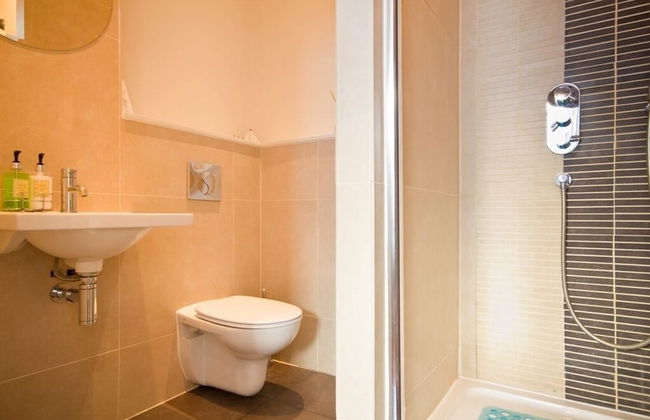 Gresham House 2-bed - Foto 7