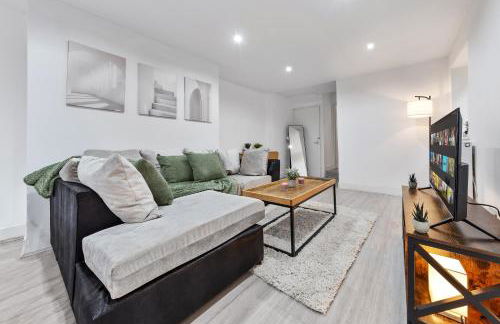 Urban Hideaway, Private Garden, 2 Mins to Station - Foto 11