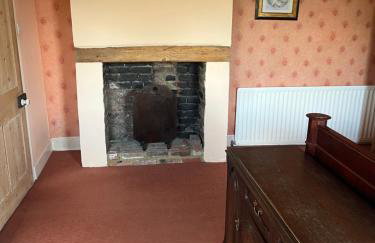 Chilton Manor House - Photo 46