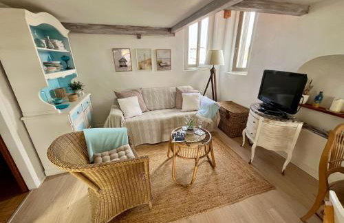 Joli cocon sous les toits au cœur de Vence et sa charmante terrasse tropezienne - Foto 1