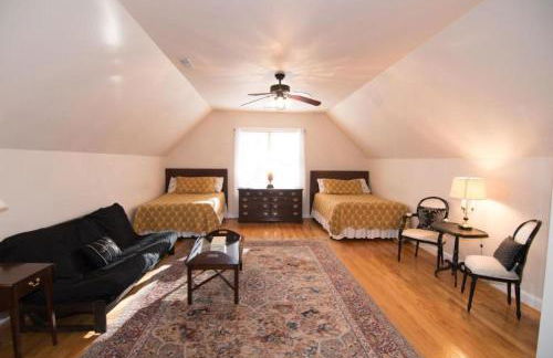 Elegant Lodge Rental with Lovely Countryside Views near Charlottesville, Virginia - Foto 40