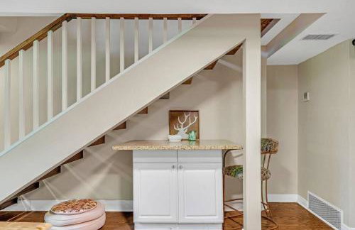 The Village Inn by Dakota Gal Digs - Foto 15