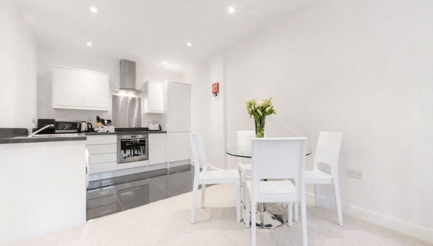 Roomspace Apartments -Nouvelle House - Foto 4, Essbereich im Zimmer