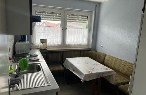 Ferienwohnung mit 4 Betten - Balkon - Küche - Foto 23