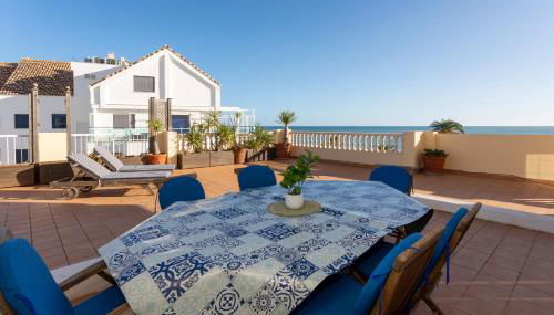 Caleta, ático, 3 dormitorios frente al mar, by Bookindenia - Foto 3