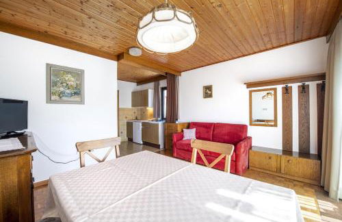 Apartments Praruf - Photo 8