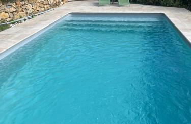 Hauteurs de Toulon : Charmant studio piscine - Foto 5