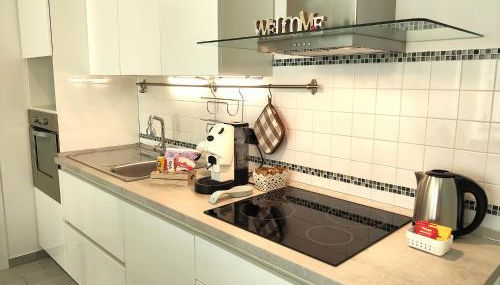 Matthias Home - Milan - modern and cozy flat, close to the metro - 15 min from Central Station, close to San Raffaele - Foto 5, stove