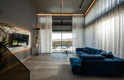 Villa Ria, 4 bedrooms with Private Pool & Sea View - Foto 10