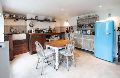 Charming Cornish Cottage, Portreath, Dogs Welcome - Foto 16