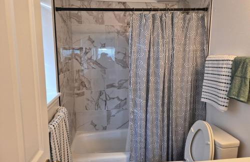 New house & furniture, calm neighborhood - Foto 13