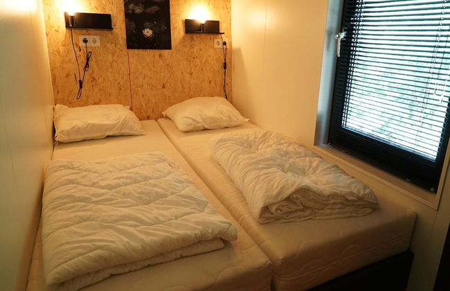 Compact Chalet With Terrace - Photo 2