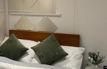 Stylish 1BR Workspace Parking central London - Foto 7