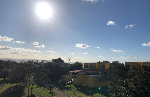 Flat no Condomínio Paraíso Serra Negra - A 200m da Bodega de Véio - Foto 13