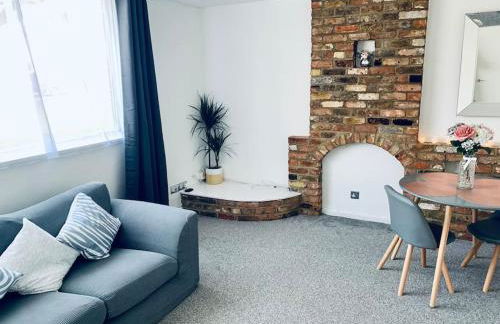 Aylesbury Apartment for Contractors and Holidays - FREE Parking for cars and vans - Foto 2