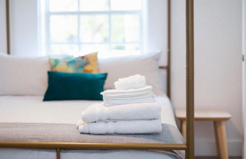 Spacious 3br 2ba Cottage Steps to Water & Downtown - Foto 39