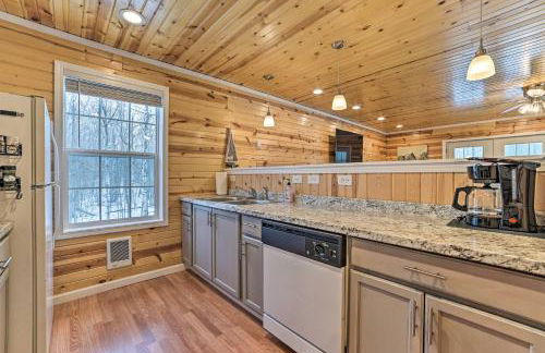 Lovely Elmira Cabin with Deck, 18 Mi to Gaylord - Foto 10