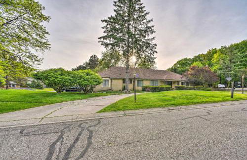 Cozy West Bloomfield Home - Fishing Nearby! - Foto 40