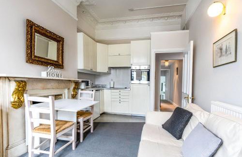 Bright 2 bedroom flat with terrace in Notting Hill - Foto 2