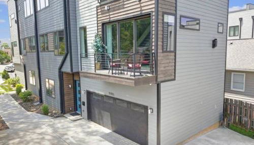 City Views - Walking Distance to Panthers Stadium - Photo 3