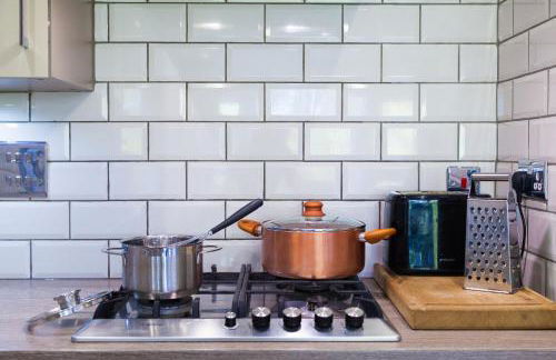 Balcony View, Fitzroy Court, 2 Bed Apartment, 2 Bathroom - High Wycombe - Foto 12