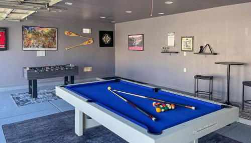 Game Room and Backyard Oasis Avondale Group Getaway - Foto 2