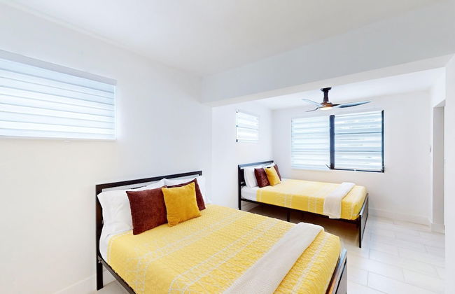 Casa Lucia 5 Bedroom Home With Pool Near Hard Rock Casino - Photo 31