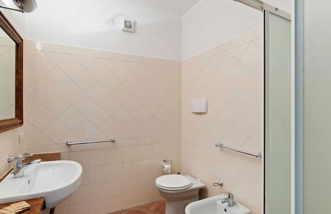 Spacious Apartment in Rancone With Lake View - Foto 10