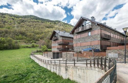 Àneu, by SeaMount Rentals - Foto 9