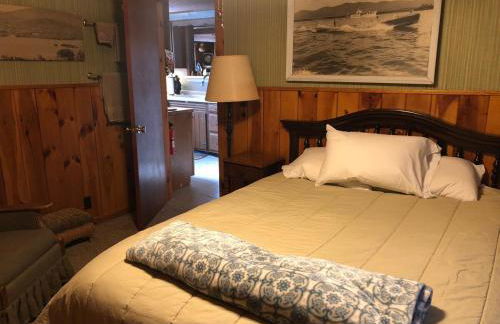 Chalet on Private Alderbrook Lake - Foto 15