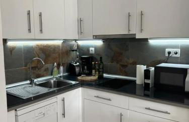 2nda linea con piscina en Miami Platja - Foto 9