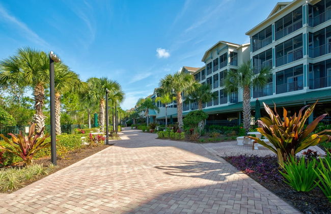 3BR Condo - Near Disney Balcony Pool Hot tub - Foto 29