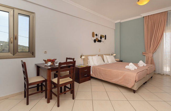 Finiki Plaza - Photo 79