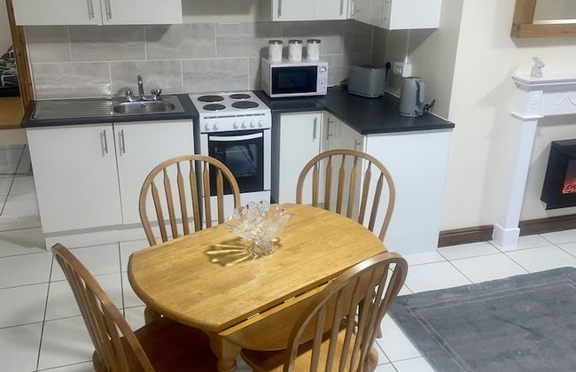 Beautiful 3-bed Bungalow in Bawtry Doncaster - Photo 11