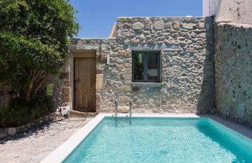 Muazzo Creta Stone House, Nature Escape with Pool, By ThinkVilla - Foto 13
