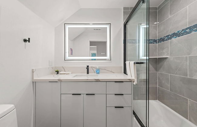 Not Affected by the Fire/modern 5BR Home With Parking, Near LA Attractions #4 - Foto 42