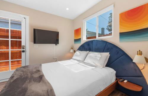 Beach Bungalow Perfection - Private Patios, BBQ walk2beach & Pet Friendly! - Foto 5