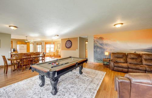 Columbia Falls Private Retreat Pool Table and Deck! - Foto 9