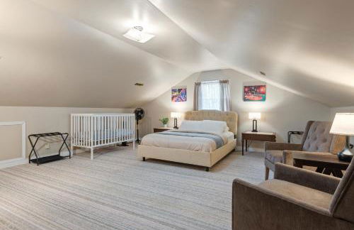 Family Escape with Yard, Fire Pit and EV Charger - Foto 36