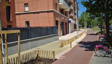 City Rose T2, Climatisation,parking privé, piscine, wifi , tout confort - Foto 5