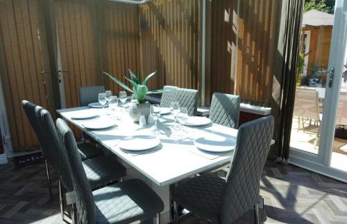 Largee 5 Bed House, Sleeps 10 Near NEC, BHX, HS2 - Foto 5