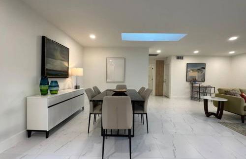 The Sun House - 3 Bed, 2 Bath, Private Pool, Fire Pit, Huge Backyard - Foto 6