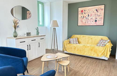 Appartement 2 chambres - 6 personnes - Centre de Parthenay - Garage et Wifi - Foto 13