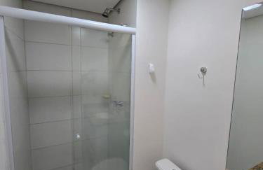 Apartamento aconchegante com piscina e jacuzzi - Foto 41