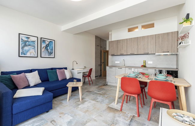 Fully equipped apartments with Terraces, Free garage parking, Netflix & AC - by Apartmány Šlapanice cz - Foto 36