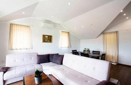 Stone house with 4 bedrooms and beautiful view - Foto 39