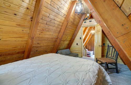 Lakefront A-Frame Cabin with Community Perks - Foto 23